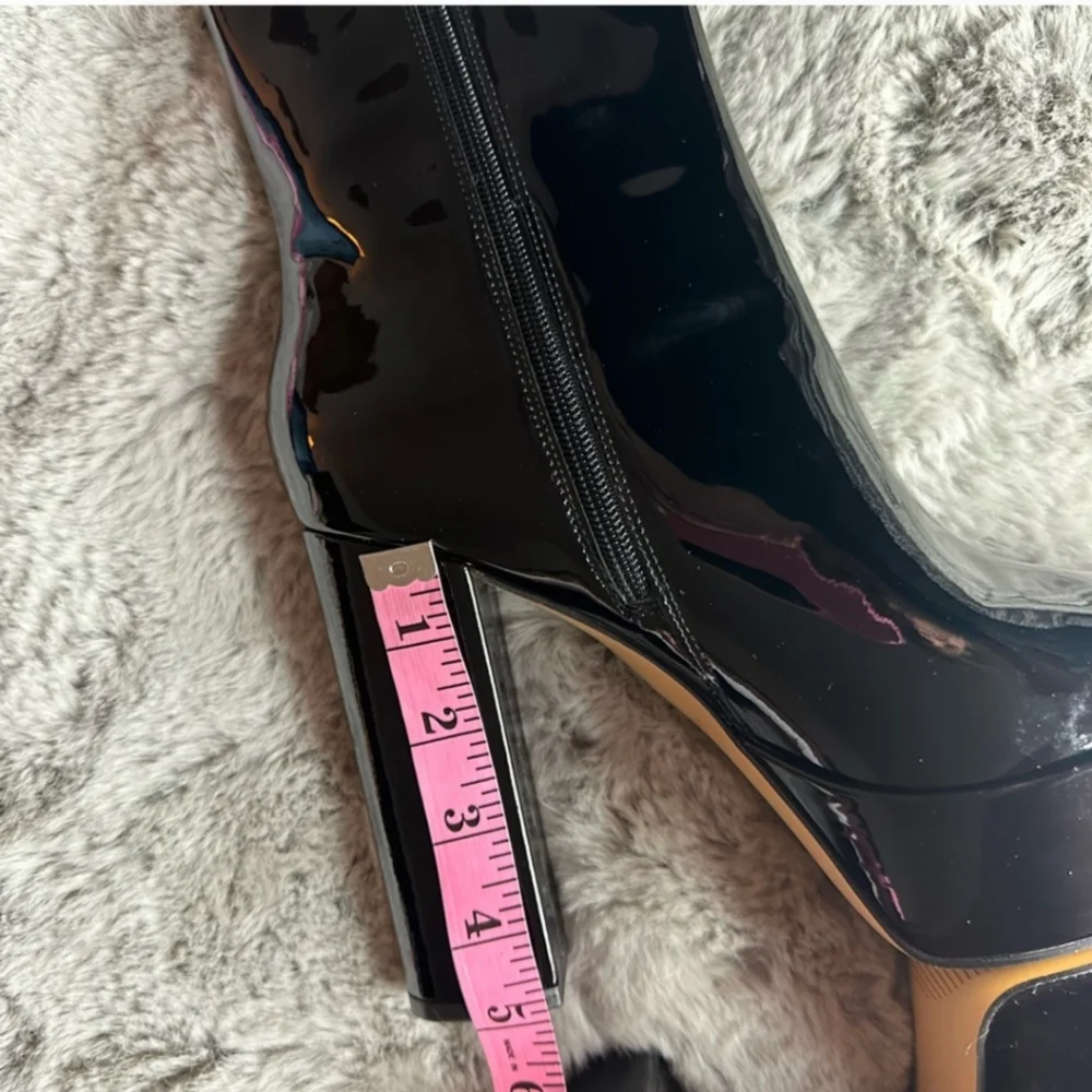 Patent leather platform boots - Picture 7 of 7